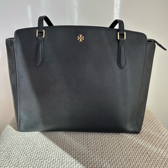 Tory Burch Handbags - Tory Burch Black Tote / Shoulder bag / laptop holder inside!